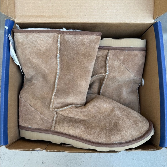 Vintage Ugg Austraila Boots - Picture 1 of 9
